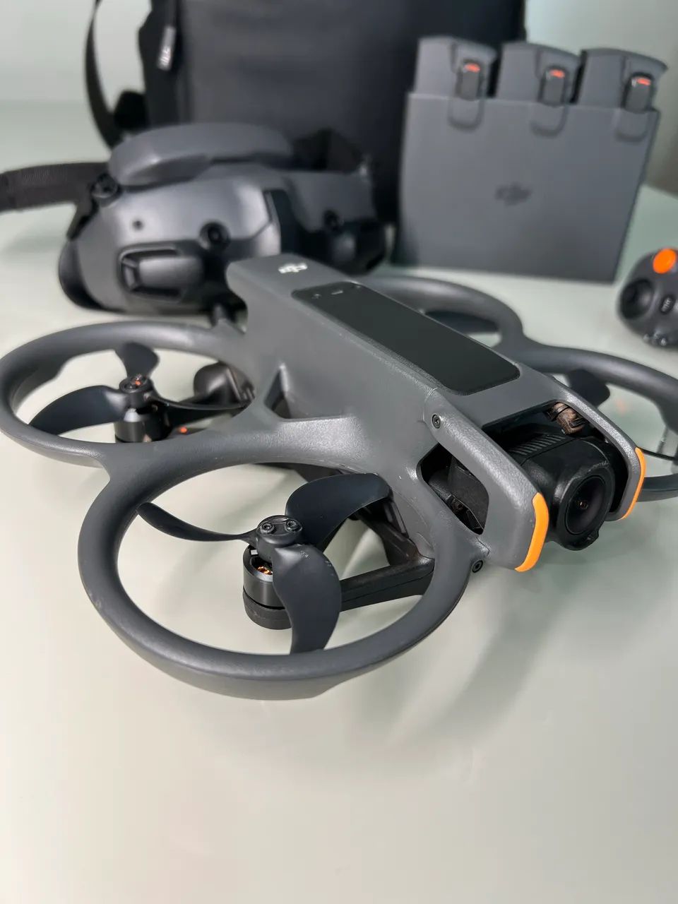 Drone DJI Avata 2 Fly More Combo Motion Controler  - Foto 2