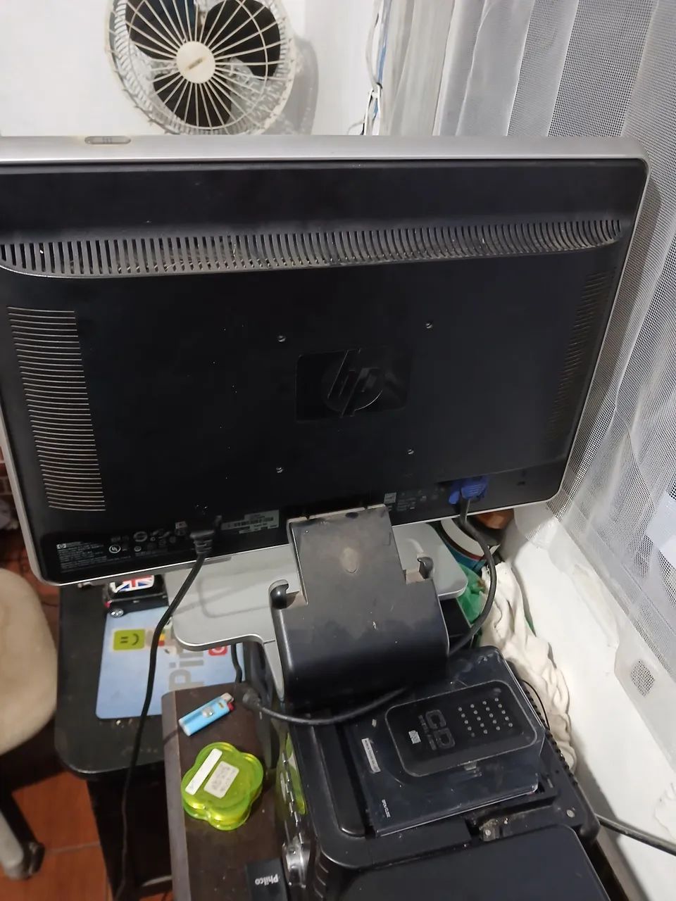 Monitor HP 19 pol LCD  com inclinaçao. - Foto 5