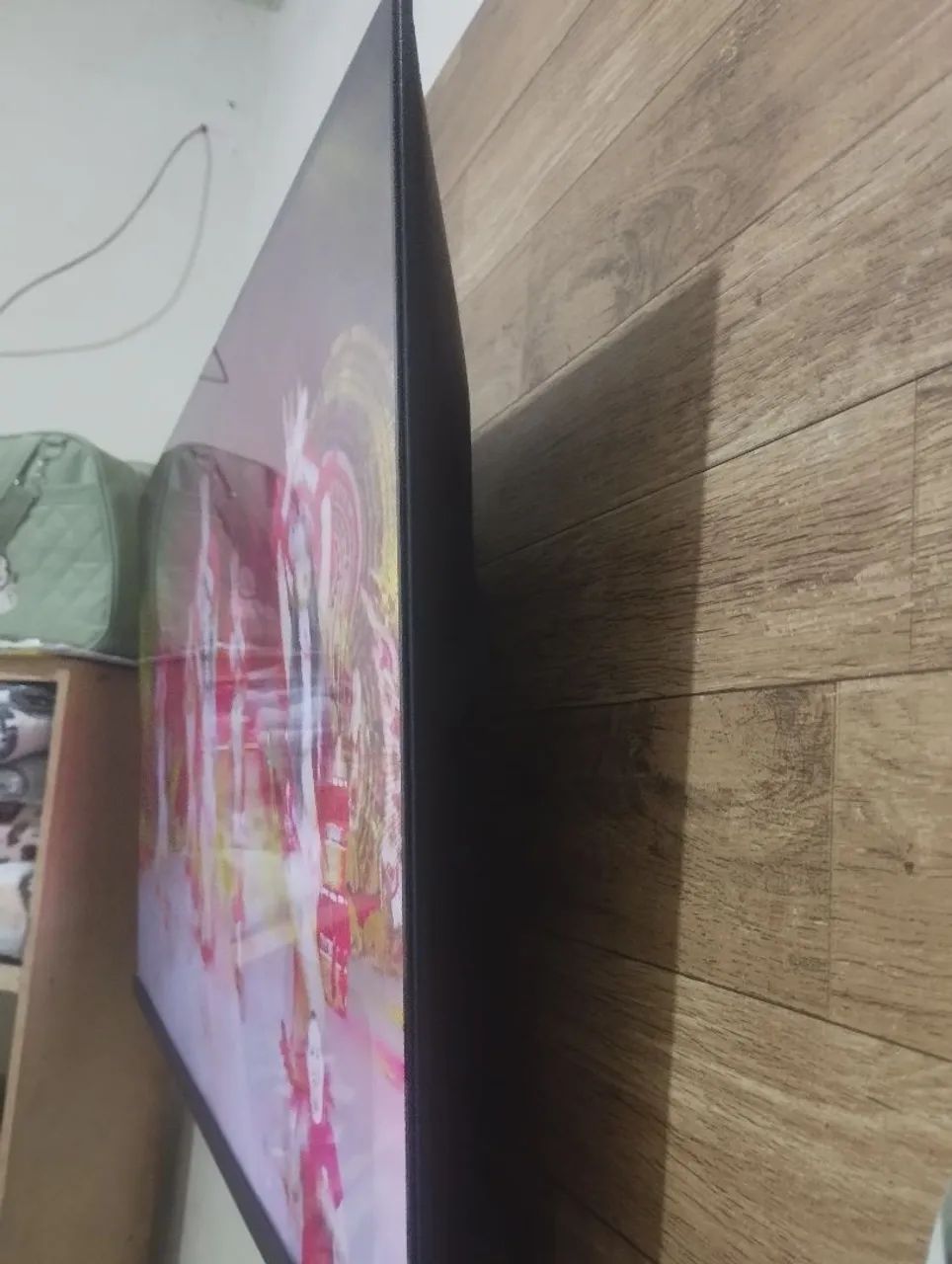Vendo tv de 43 polegadas Android Toshiba  - Foto 4