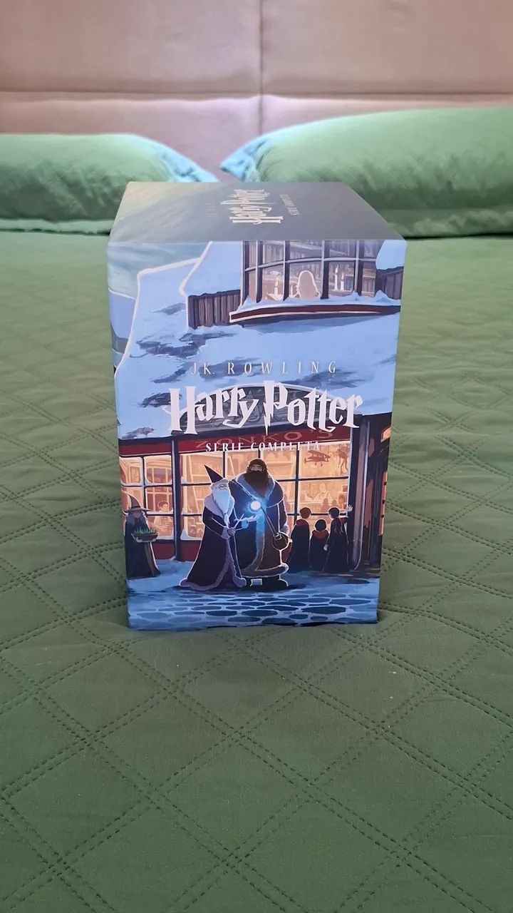 Box Harry Potter Coleção Scholastic - Castelo - Perfeito estado - Foto 2