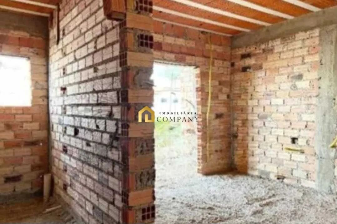 Vendo casa em construção, faltando acabamento. Está erguida e coberta - Foto 5