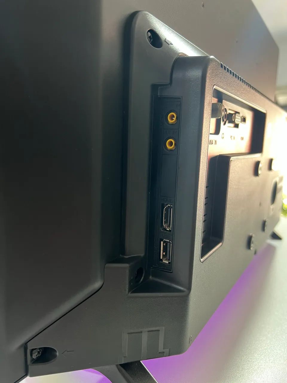 Tv Monitor AOC LED 24 Polegadas - 2 entradas HDMi - 1 Entrada VGA - Foto 3