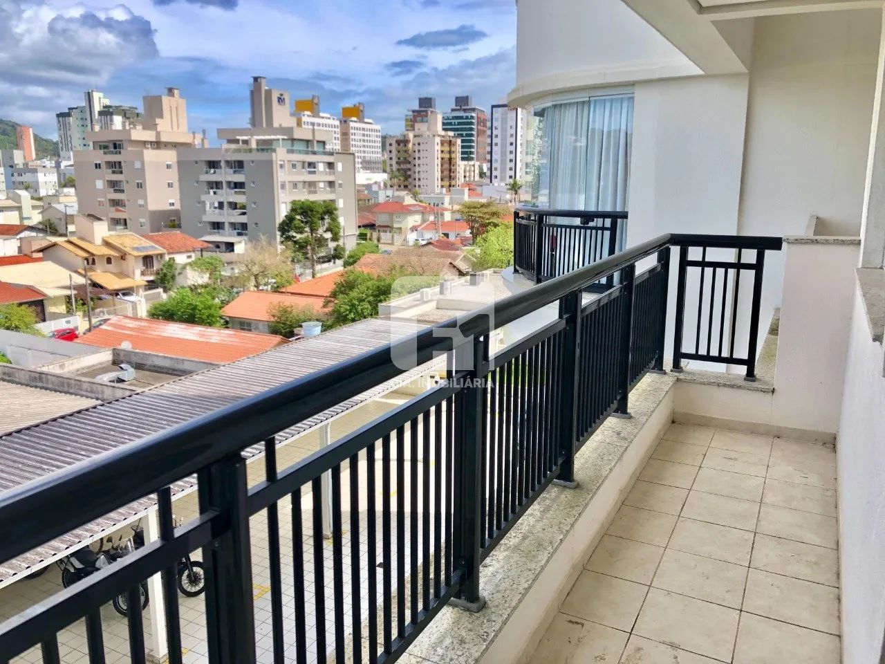 Apartamento de 2 quartos semi mobiliado- Trindade - Foto 2