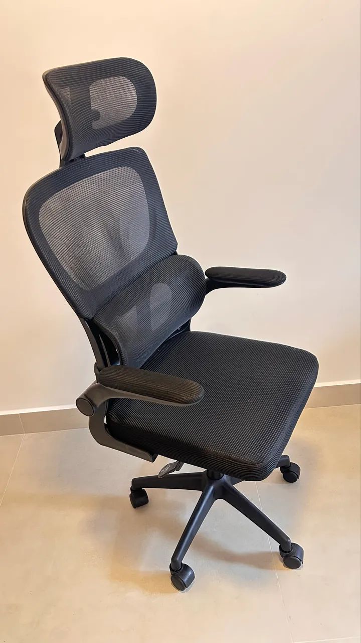 CADEIRA DE ESCRITÓRIO ERGONÔMICA 