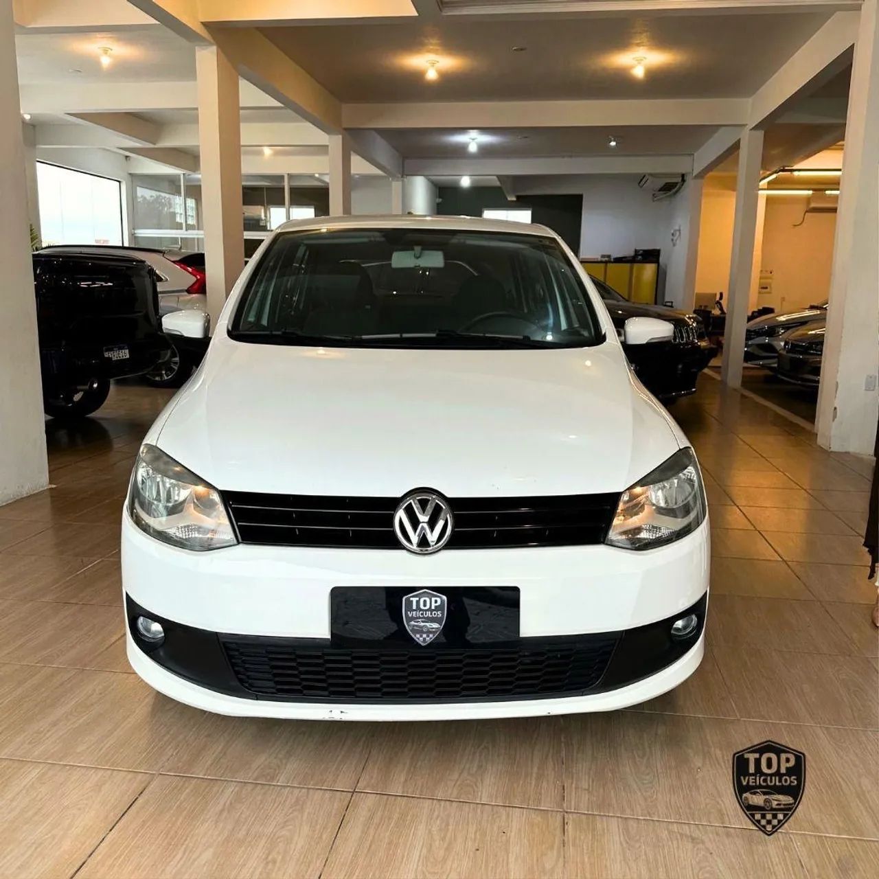 Volkswagen Fox 1.0 MI Total Flex 8V 5P 2014 - Foto 3