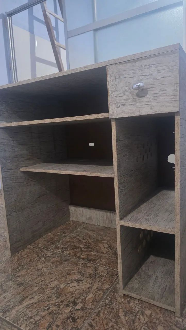 MESA PARA COMPUTADOR  - Foto 3