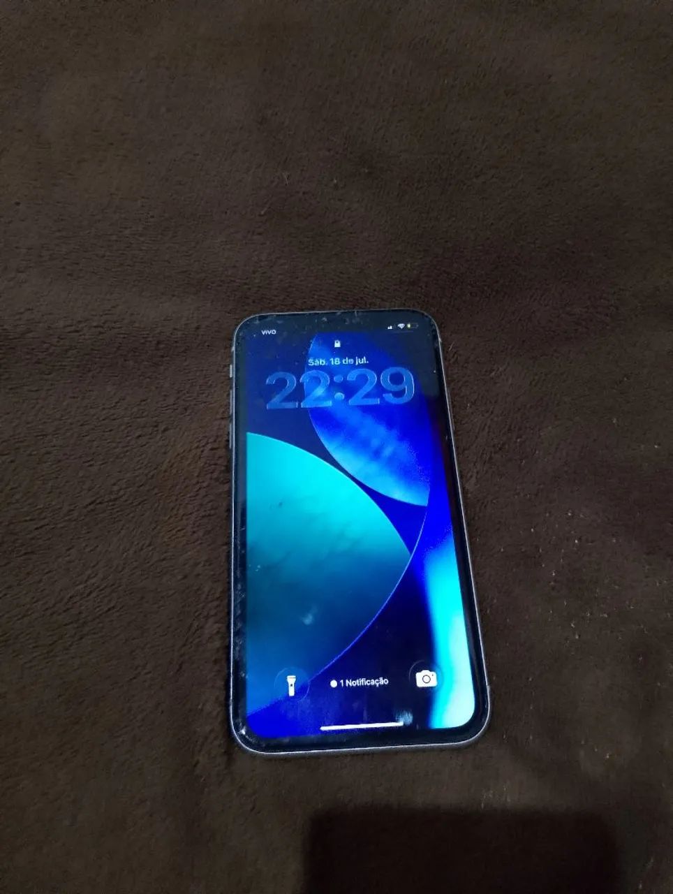 Vendo iPhone 11, poucos detalhes 