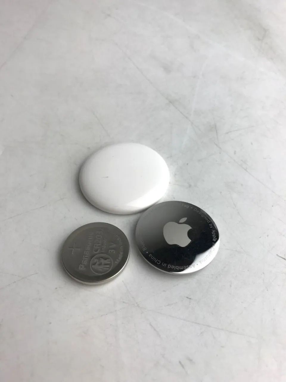 4 Apple Airtags