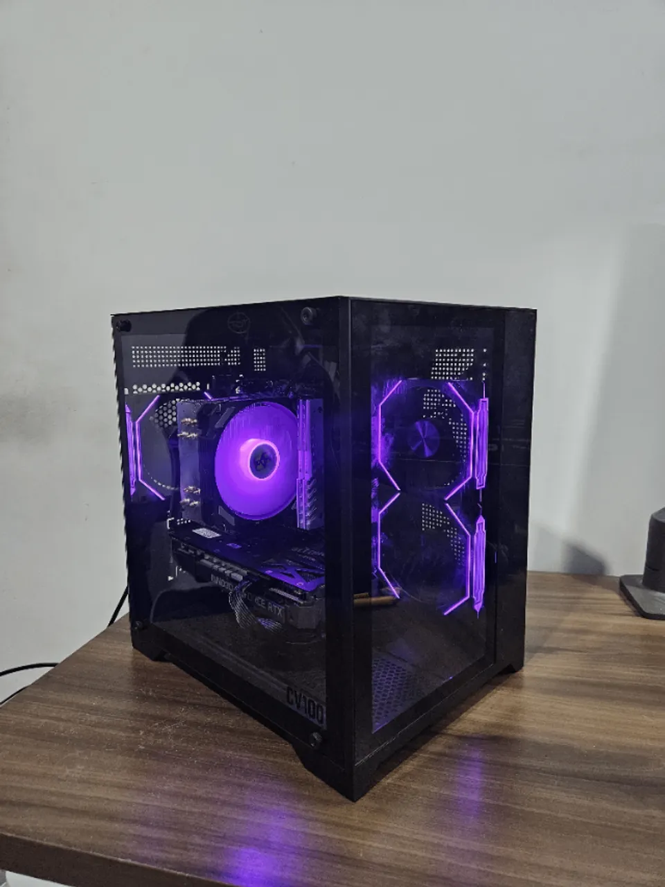 CPU HP Prodesk Processador Intel i3 de 8° geração 8100, SSD 120gb