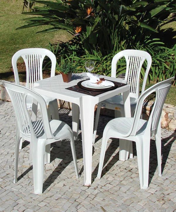 Alugo mesas e cadeiras