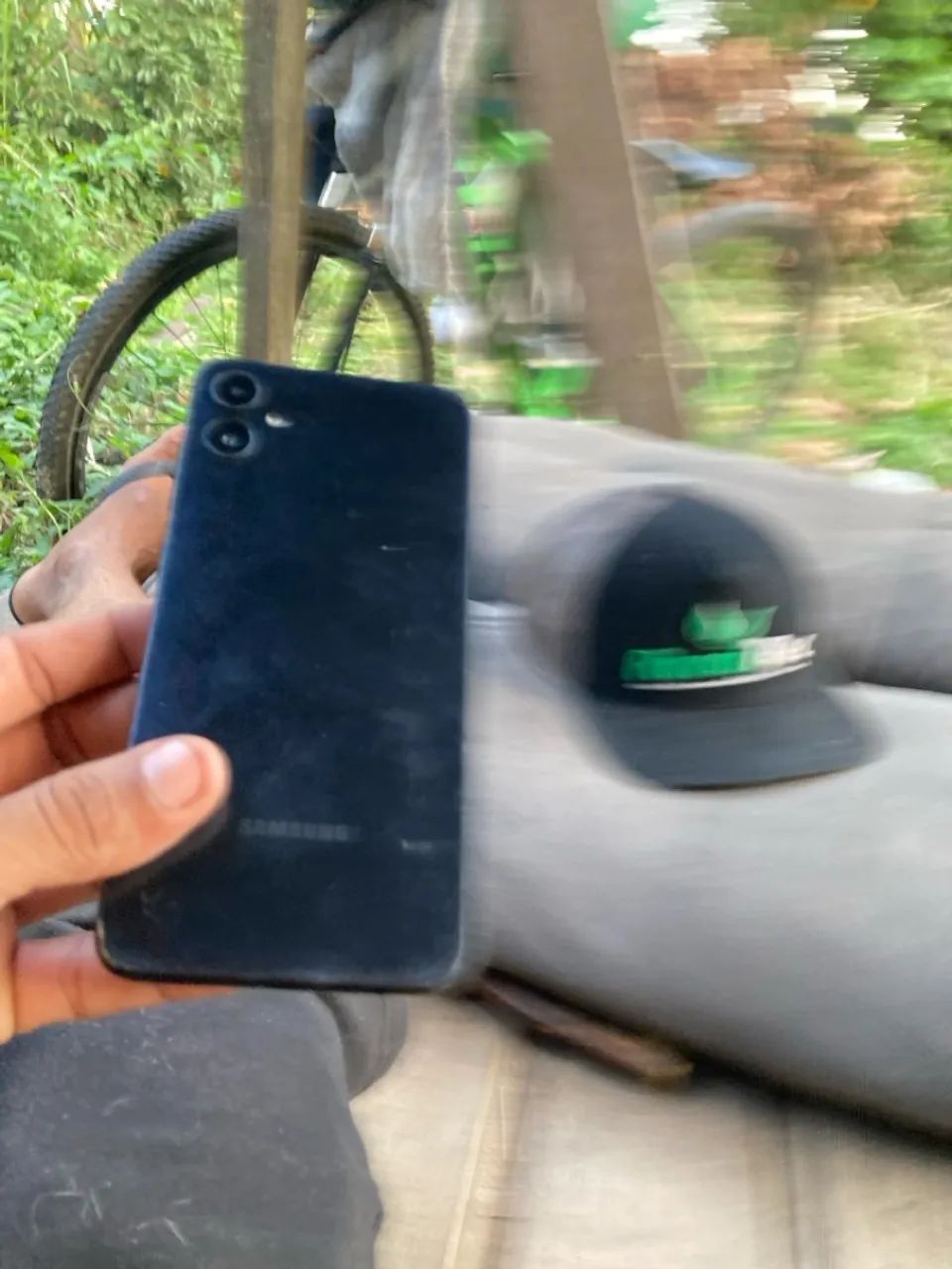 Vendo ou troco em bicicleta preço a negociar.. - Foto 2