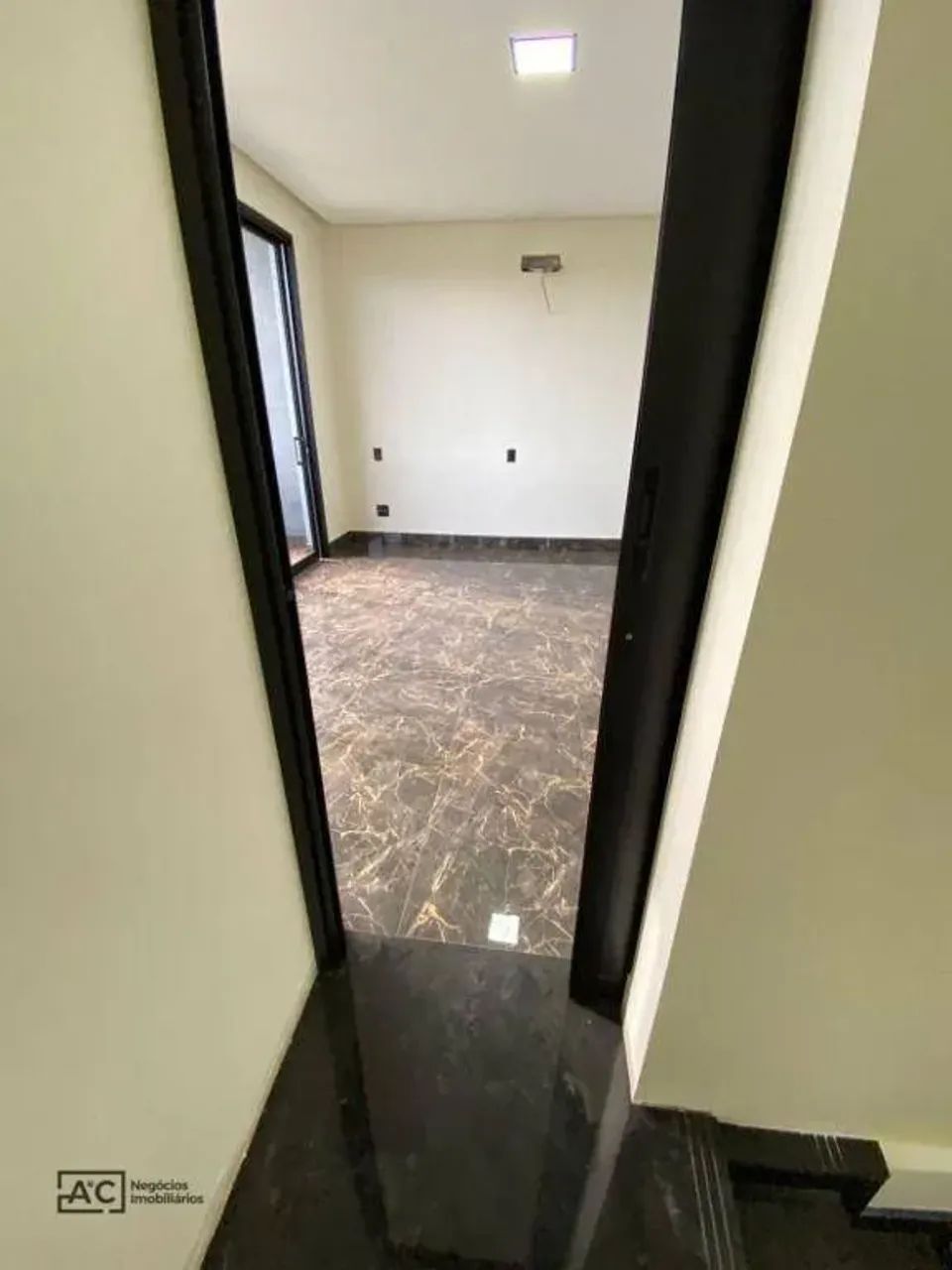 Sala para alugar, 42 m² - Parque Orestes Ôngaro - Hortolândia/SP - Foto 2