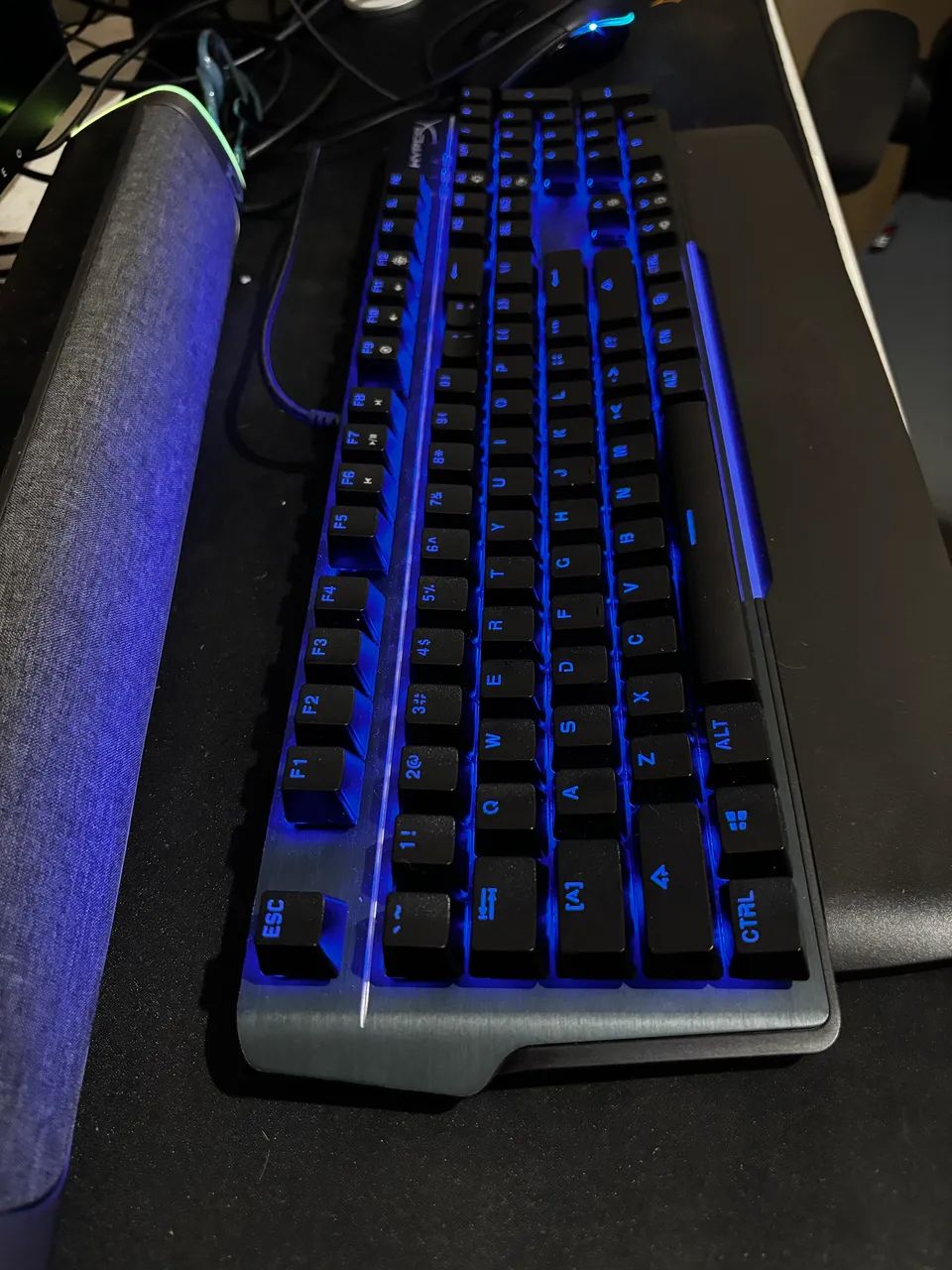 Teclado mecanico hyperX alloy