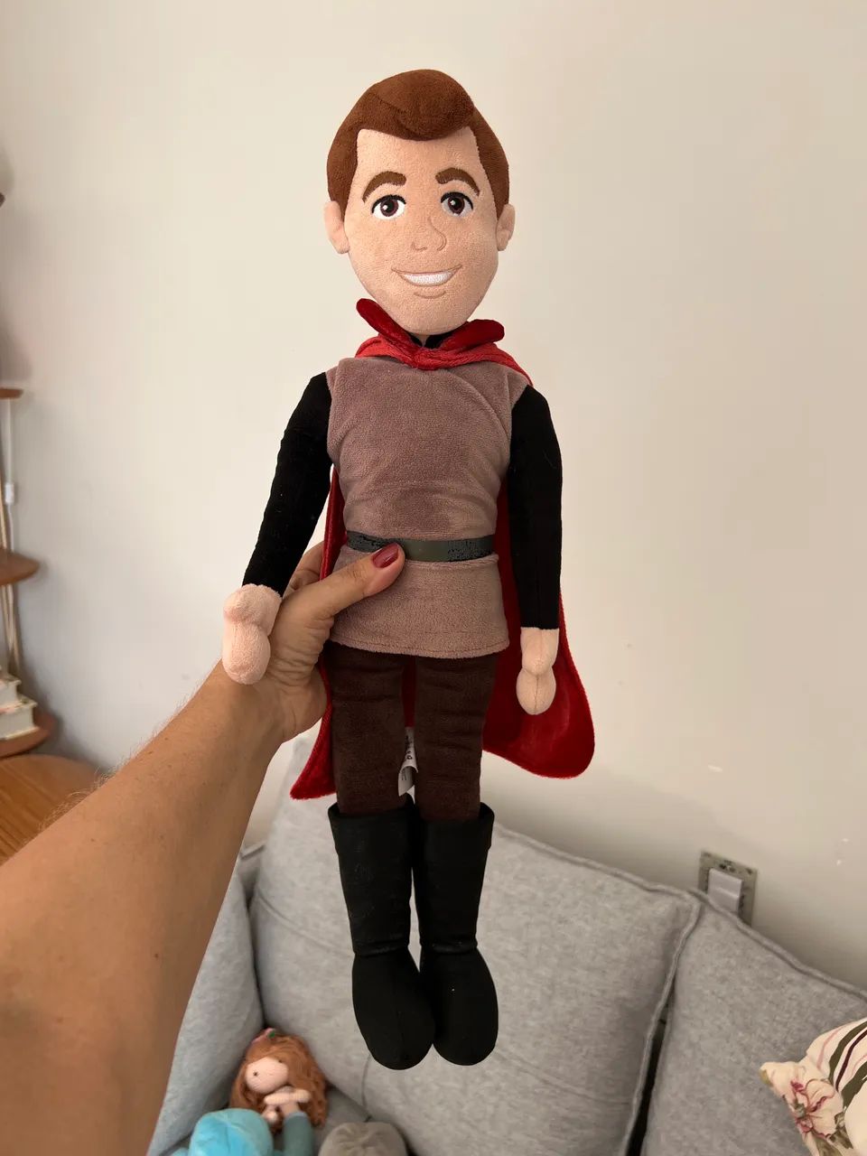 Boneco Pelúcia Príncipe Disney  - Foto 3
