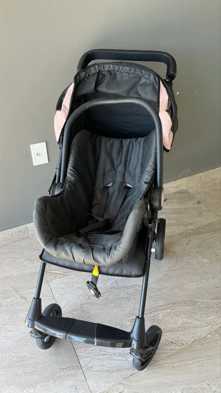 Vendo Carrinho de bebe 