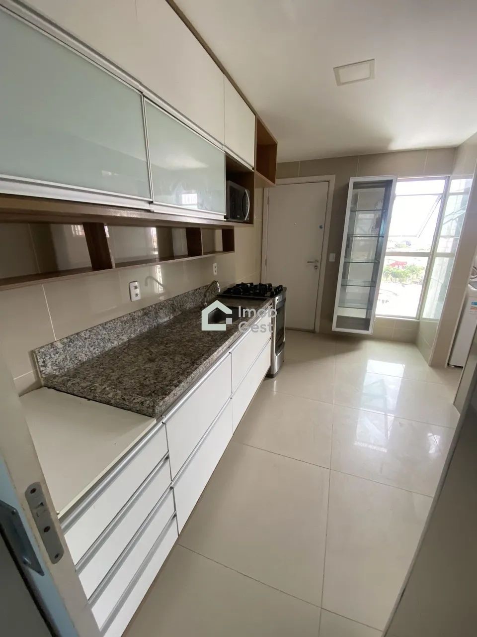 Apartamento Impecável em cidade verde SEMI-MOBILIADO - Foto 3
