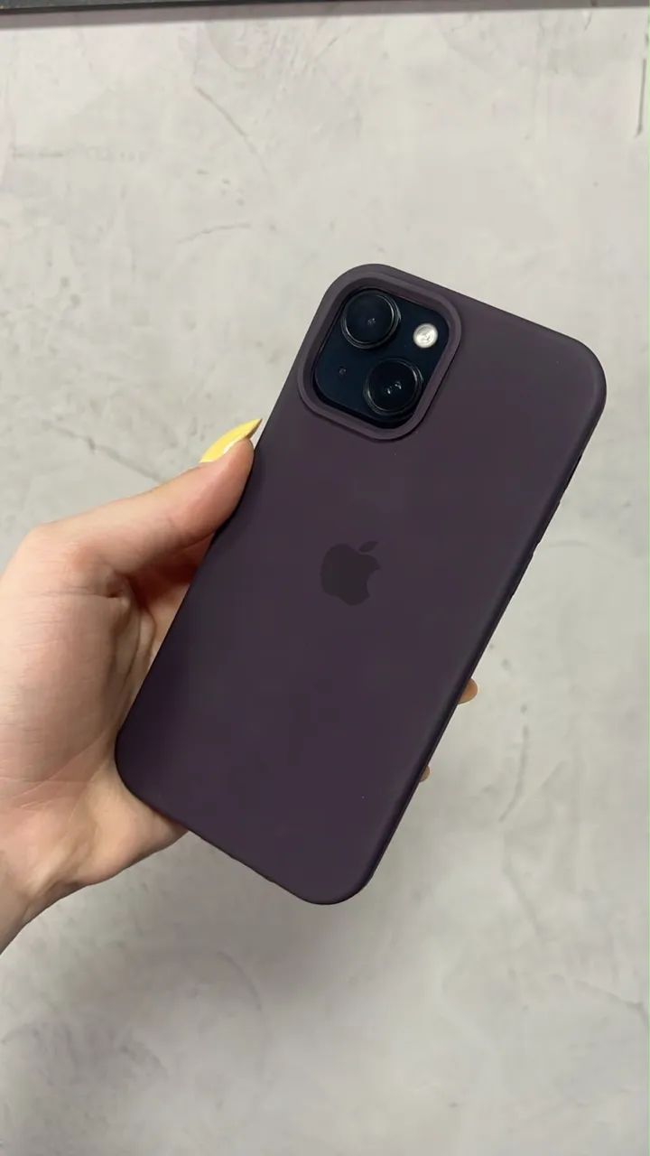 iPhone 15 semi novo 