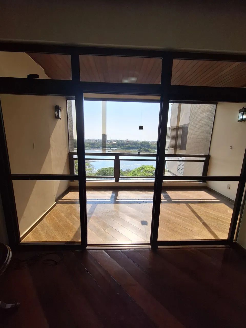 Alugo Ed. Debret aptº com 4 quartos sendo 2 suítes - Foto 5