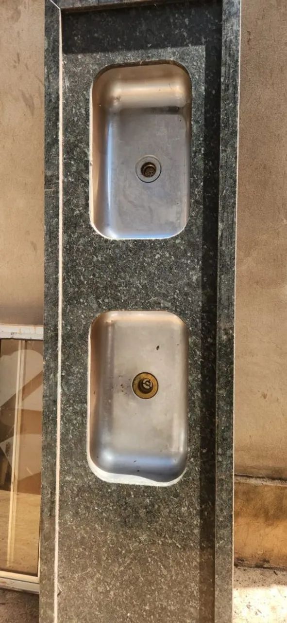 Vendo pia de mármore com 2 cubas inox