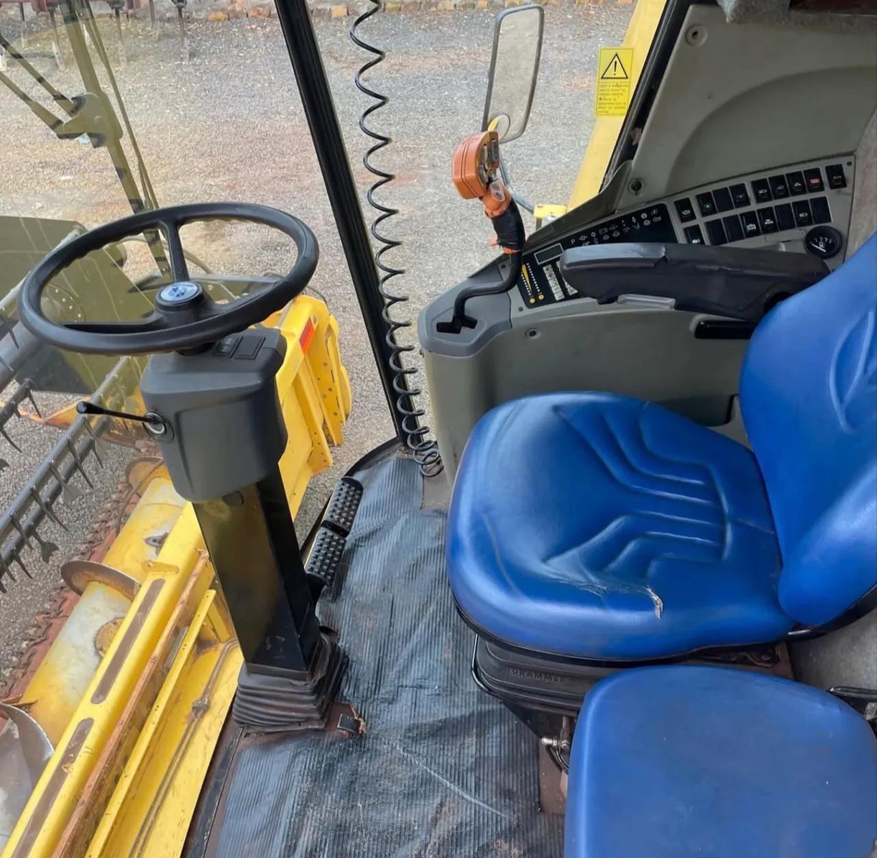 Colheitadeira New Holland 5070 10/10 - Entrada 10% - Foto 6