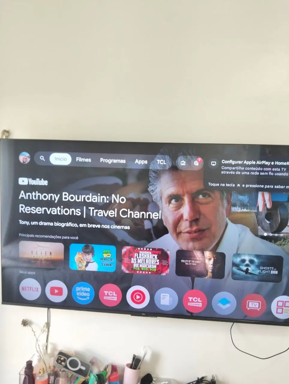 Vende-se TV TCL 65" 4K semi nova em perfeito estado