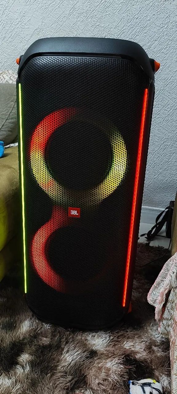 Caixa de som jbl partybox 710 