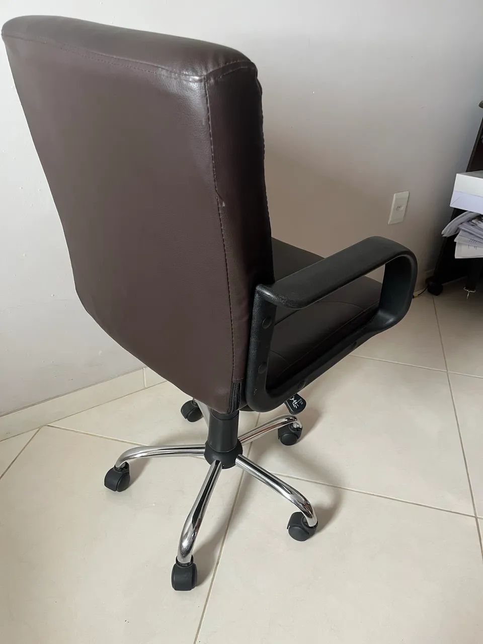 Cadeira para escritório - Marrom - Foto 3