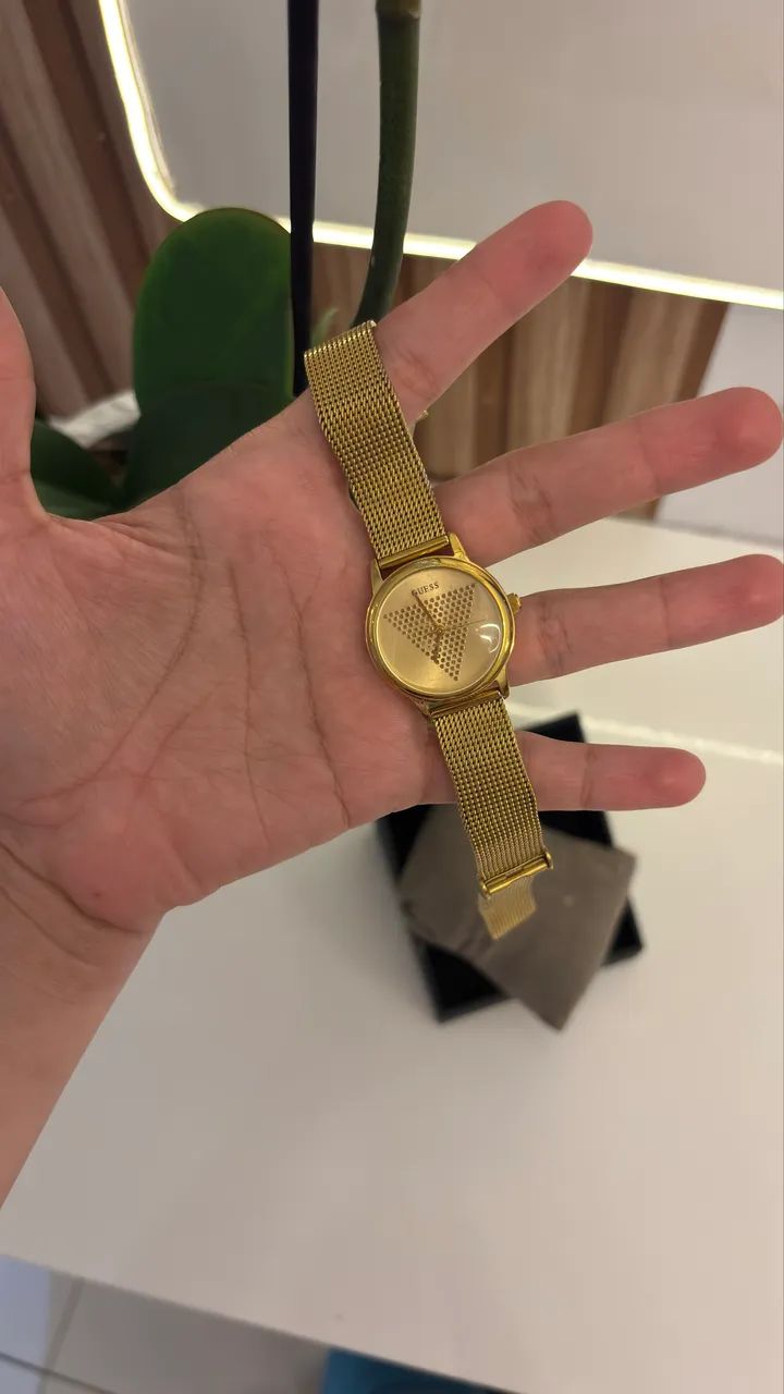 Relógio Guess feminino dourado  - Foto 3