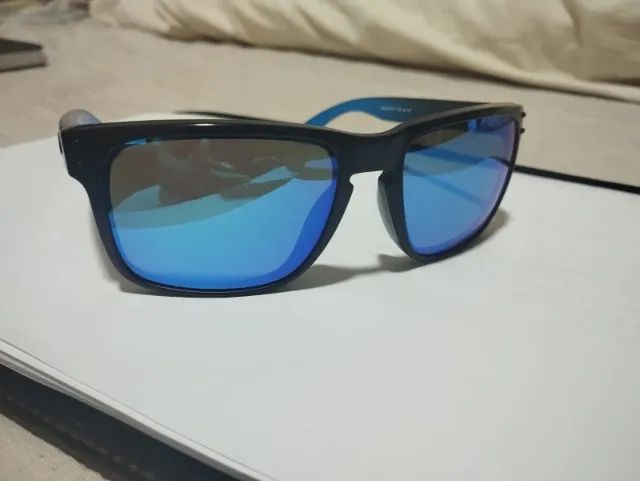 Oakley 