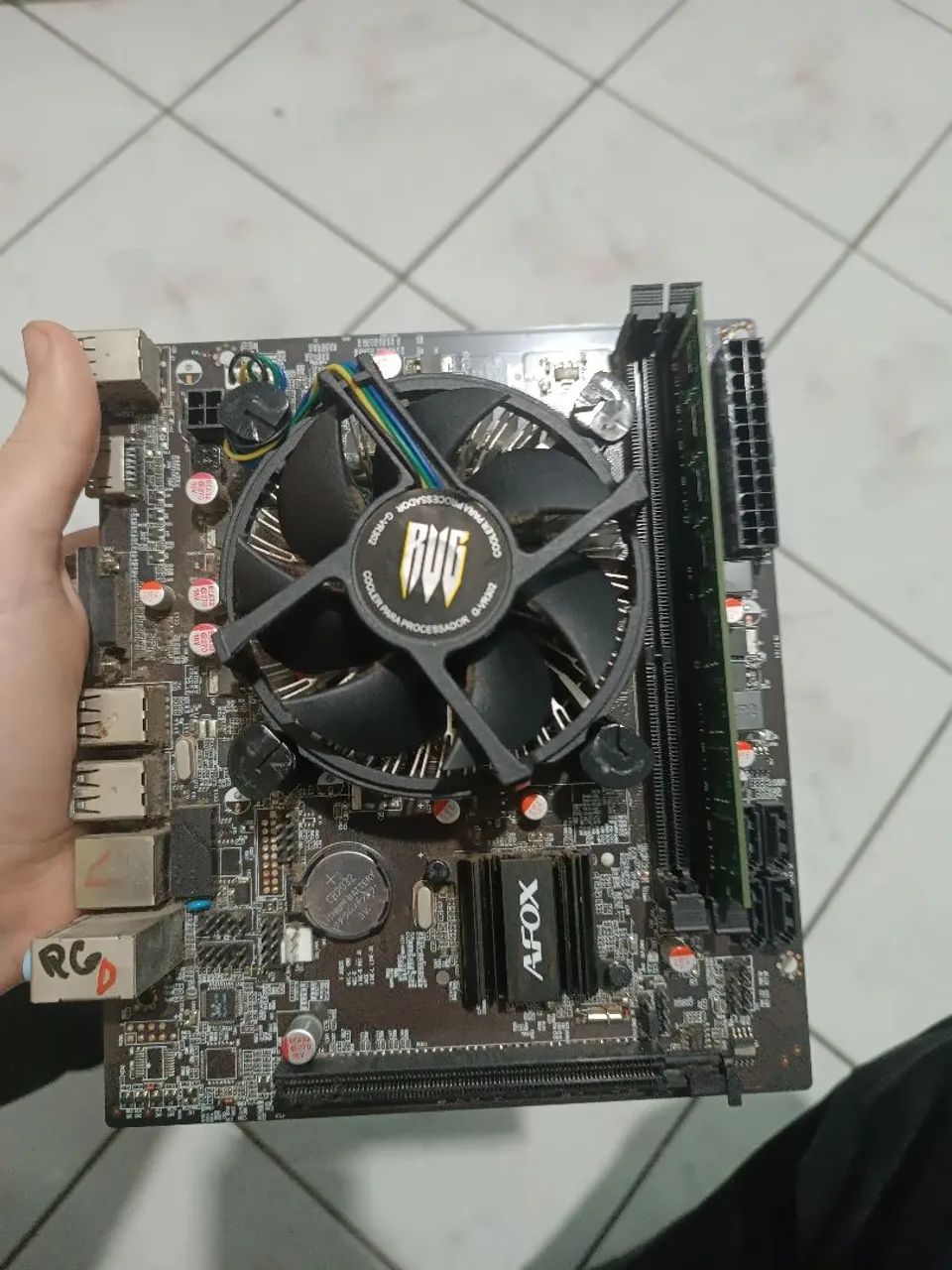 i5 2400 + DDR3 8gb 1600mhz + H61