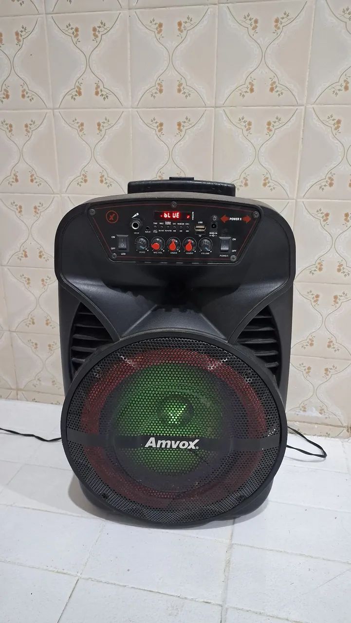 Caixa de som amvox 380