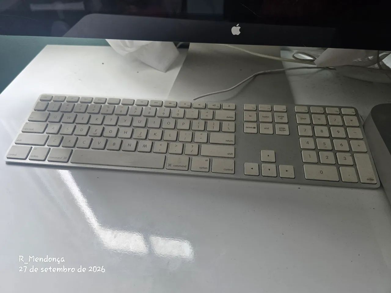 メ*3様 A1347 Mac mini【CS6 Microsoft Office Mac Mini A1347 com teclado e monitor - Computadores e Desktops