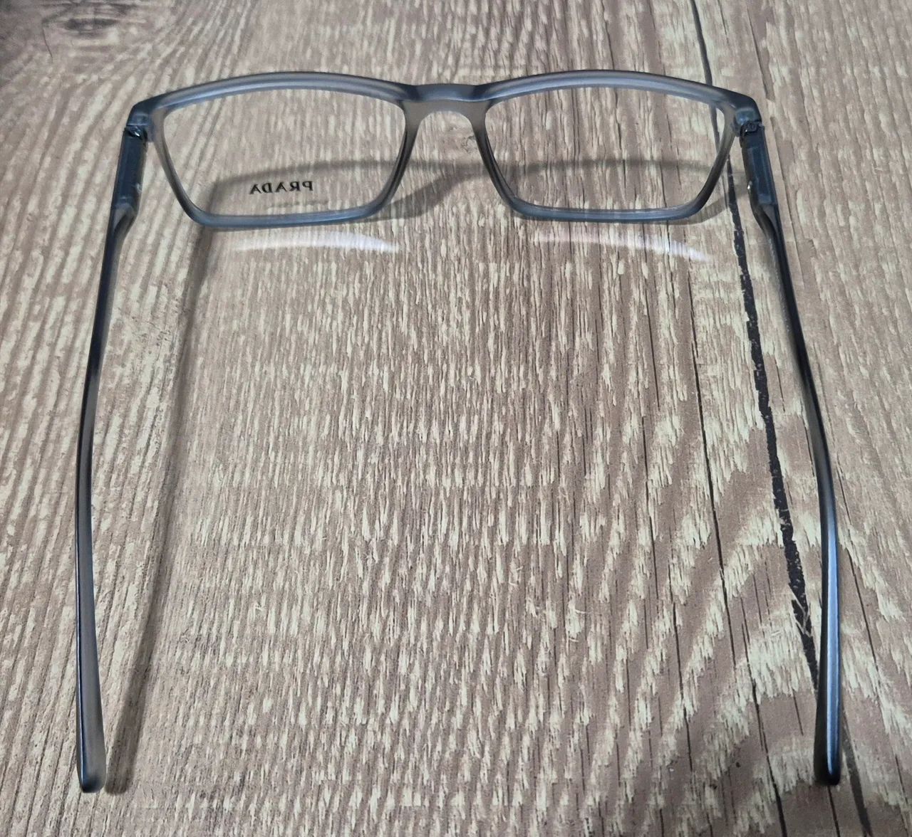 armação para Oculos cinza - Foto 4