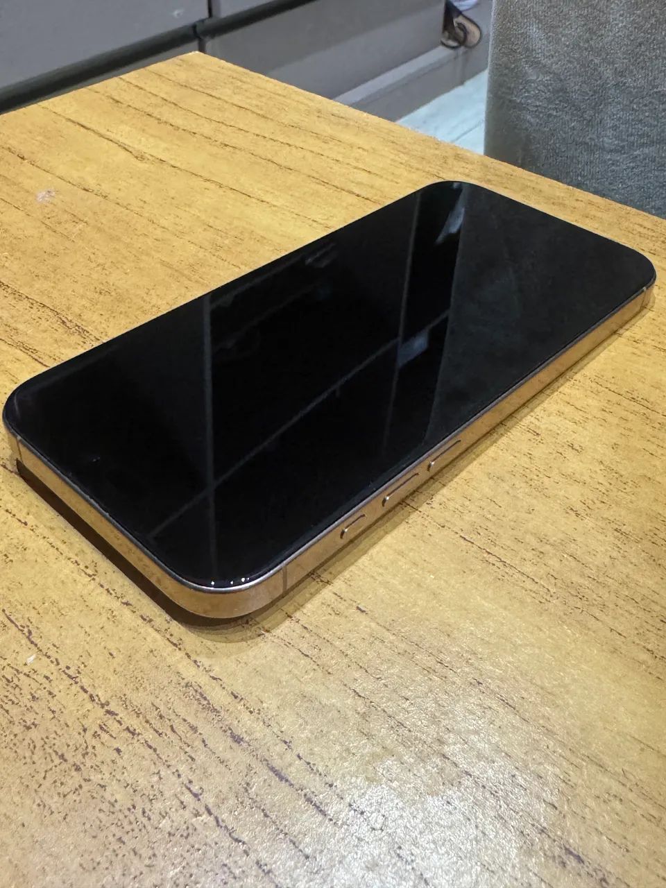 iPhone 16 pro Max 256 - Foto 2