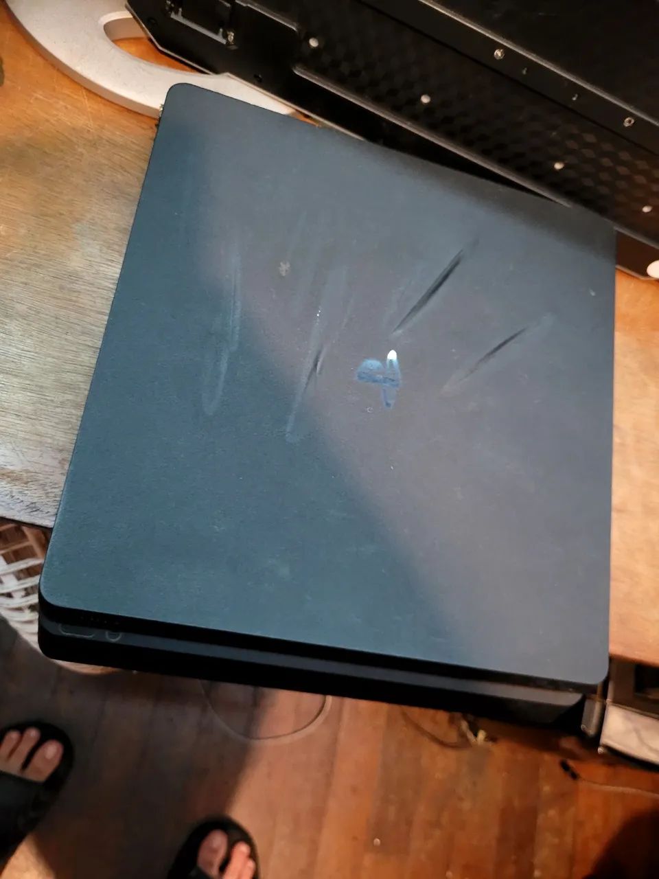 Ps4 1TB e 1 controle - Foto 4
