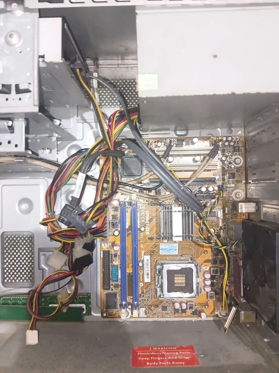 Três cpu para retirada de peças 