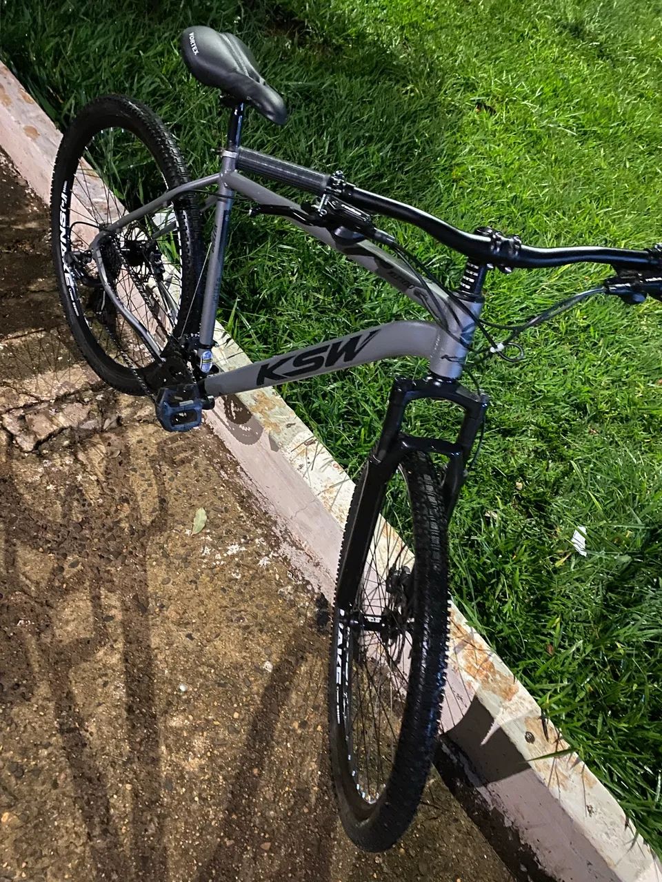 Bike KSW nova 1 mês de uso bike top chega cas proposta ? - Foto 4