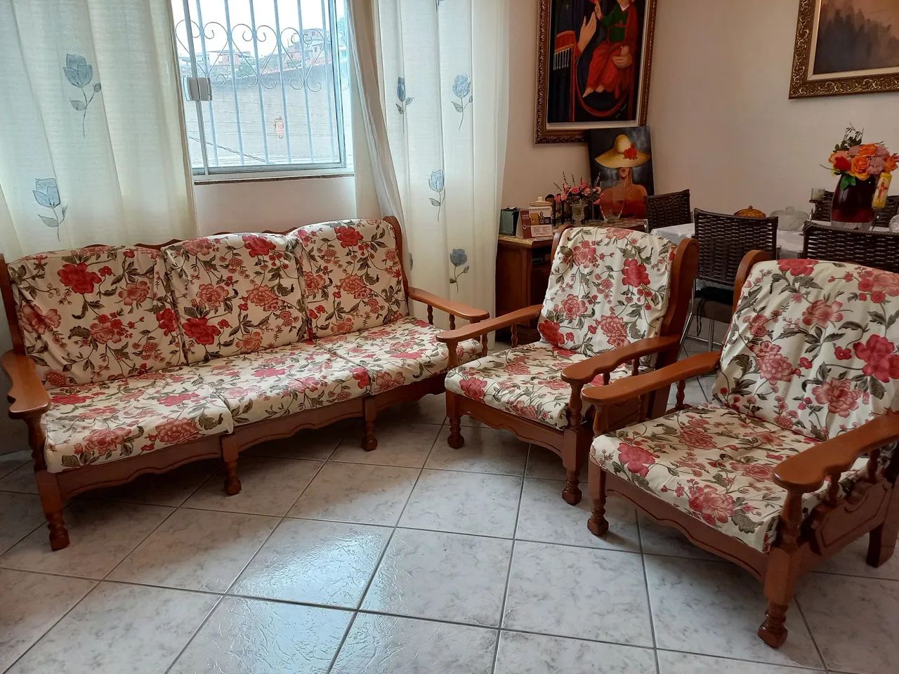 Jogo de sofá com poltronas madeira maciça 