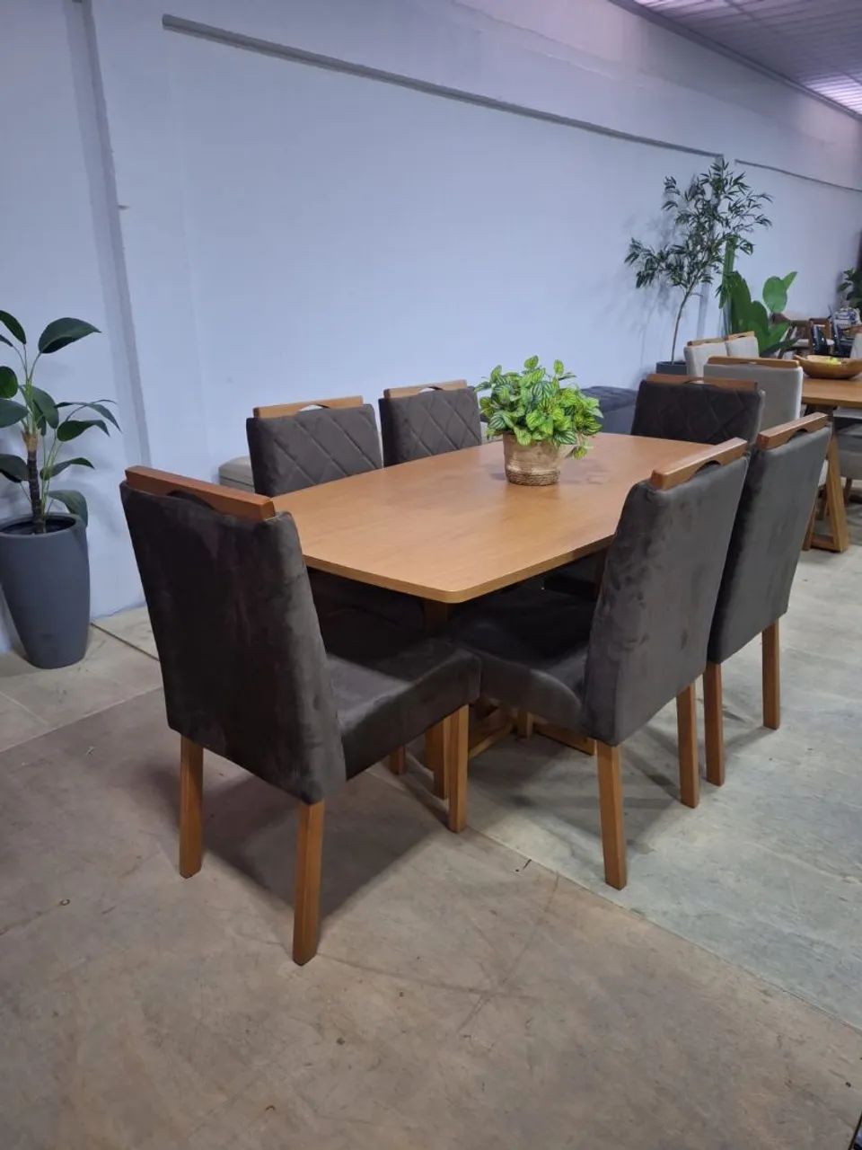Mesa de Jantar Pedro com 06 cadeiras Base madeira 1.70x90   - Foto 2