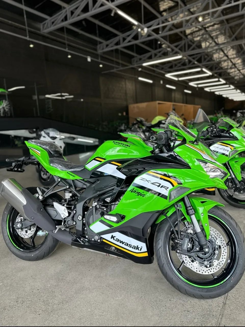 r rrryになります‼️ Rumor: Kawasaki pode estar preparando o retorno da Ninja ZX-9R