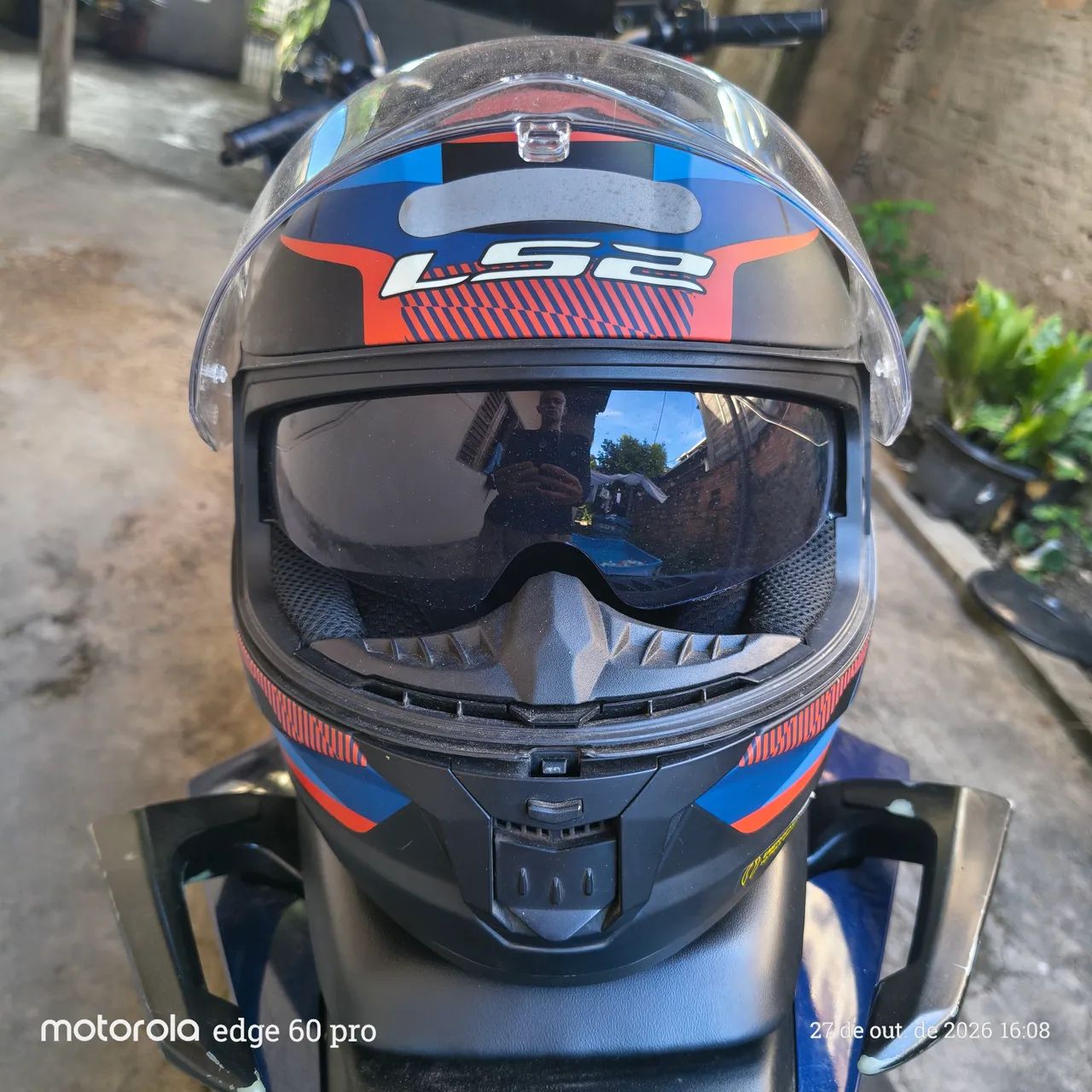 Capacete [LS2 / STREAM 2] - Tamanho [58] - Seminovo - Foto 2