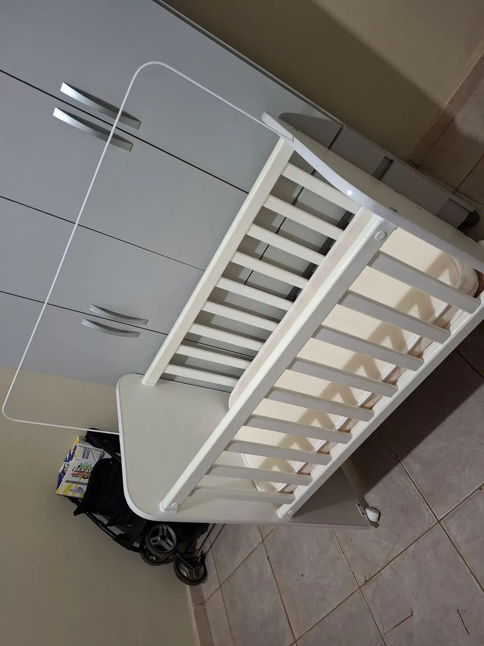 Baby crib64994172425859121