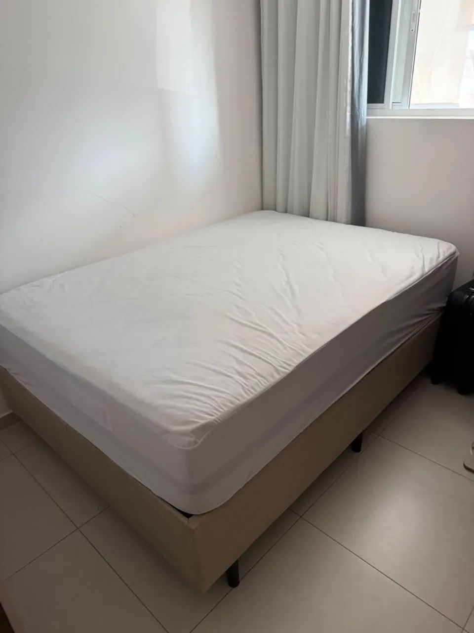Cama box casal