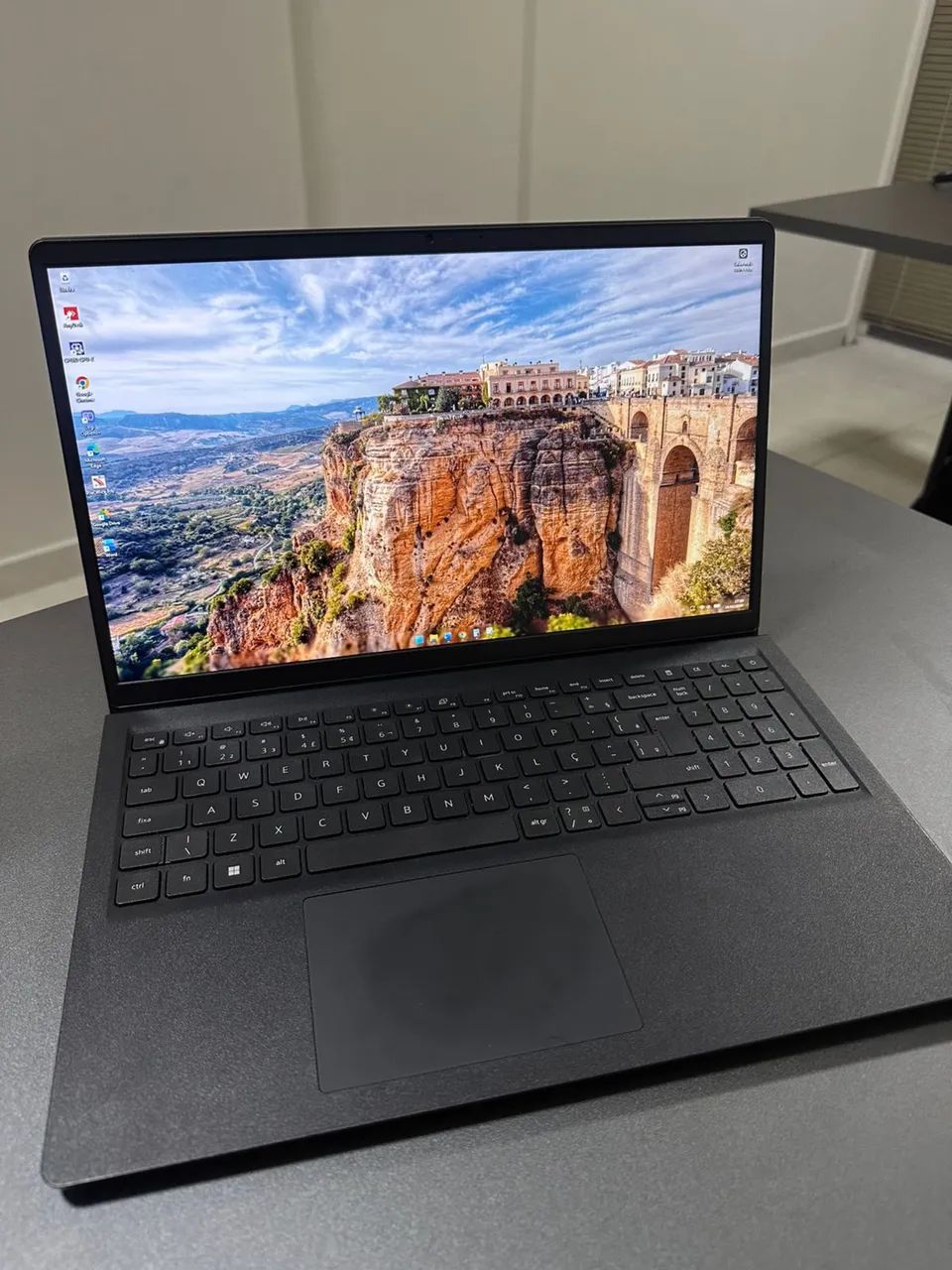 Notebook Inspiron 15 - i5, 8GB, 512GB SSD, Windows, Tela IPS - Foto 4