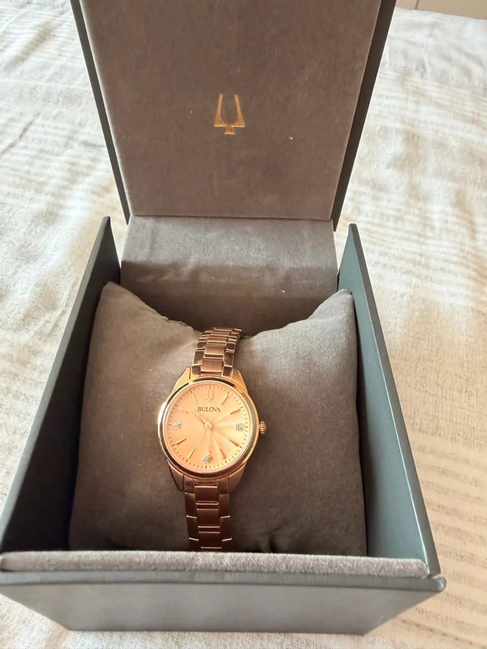 Relógio Bulova Classic Sutton Feminino Rose Gold - 97P151
