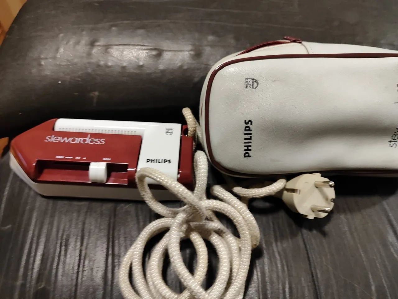 Ferro de passar antigo Philips de viagem  - Foto 4