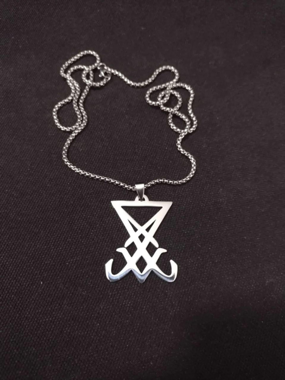 Colar Sigilo de Lucifer