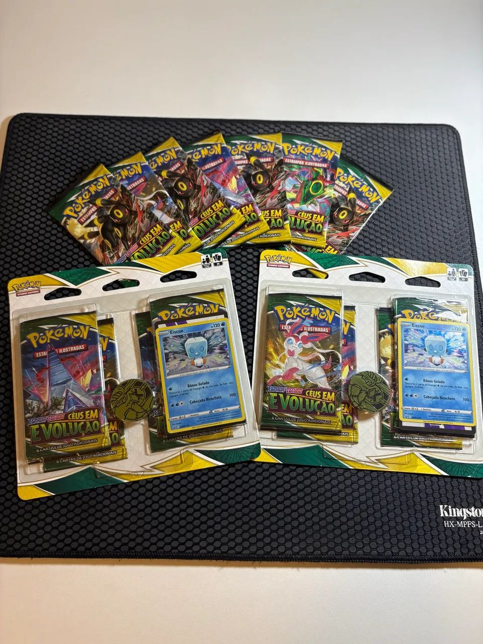 Blister quádruplo e booster avulso de céus em evolução!