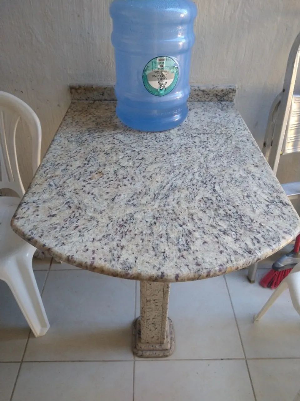 Mesa de mármore 