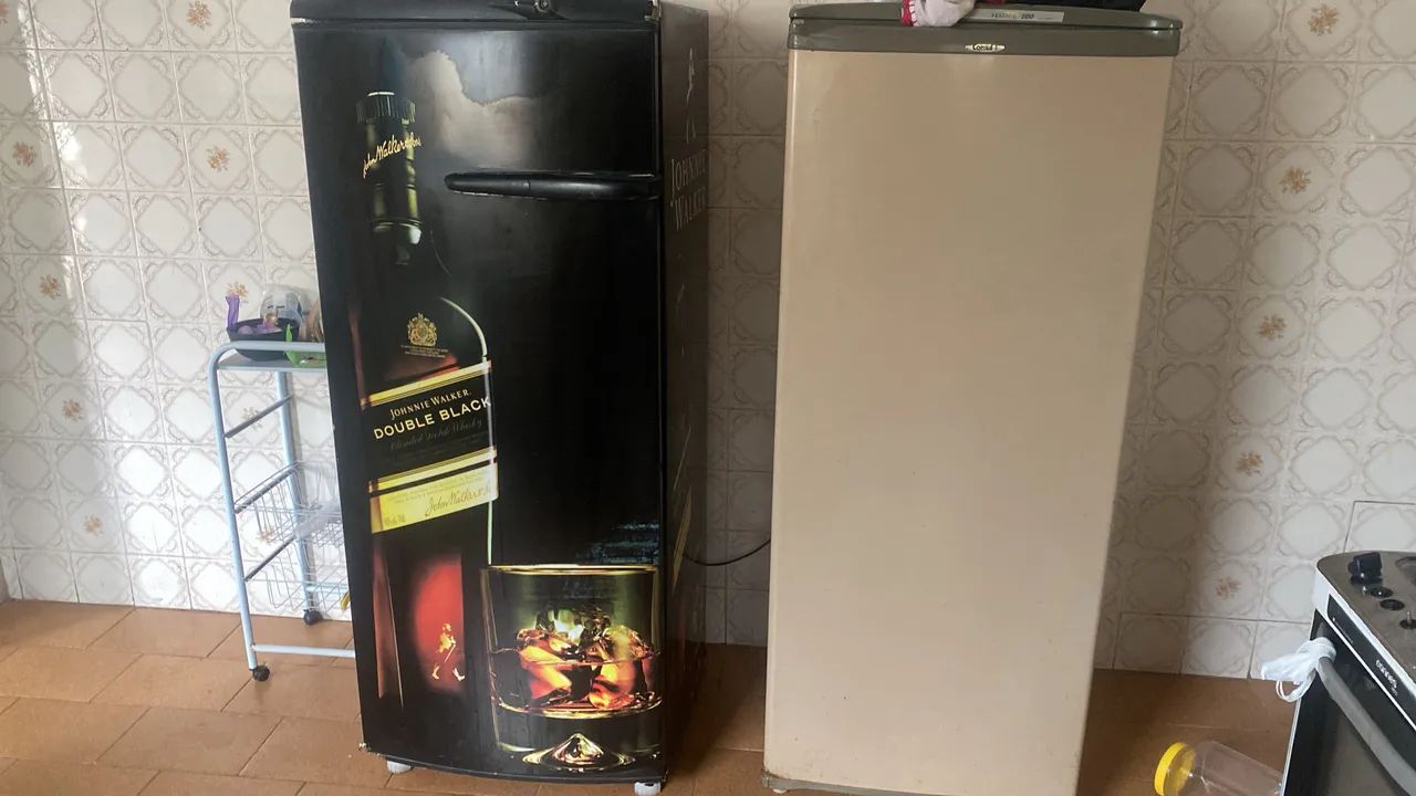 Vendo duas geladeira 500 - Foto 2